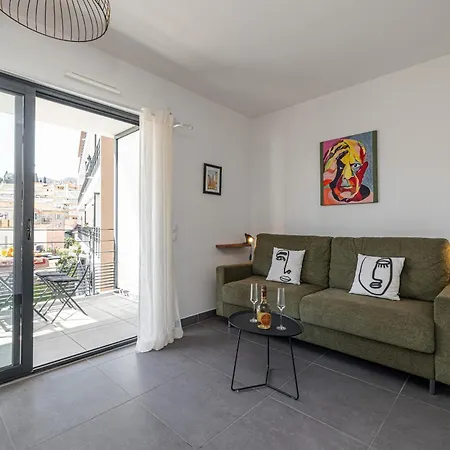 Queen Riviera : Climatisation, Parking, Terrasse Appartement Menton