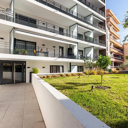 Queen Riviera : Climatisation, Parking, Terrasse Menton