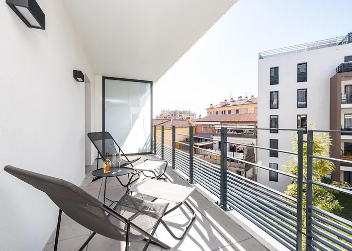 Queen Riviera : Climatisation, Parking, Terrasse Appartement *