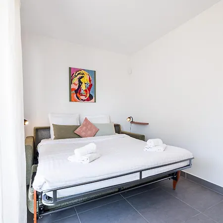 Queen Riviera : Climatisation, Parking, Terrasse Апартаменты