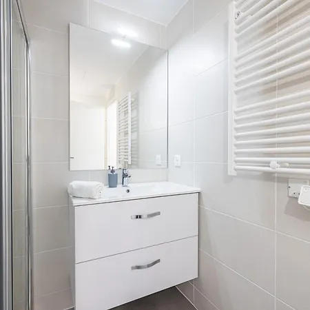 Queen Riviera : Climatisation, Parking, Terrasse *