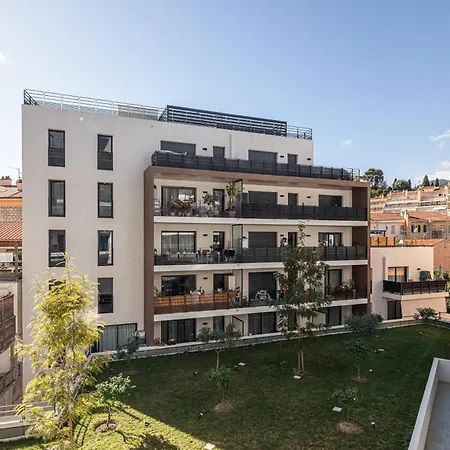 Queen Riviera : Climatisation, Parking, Terrasse