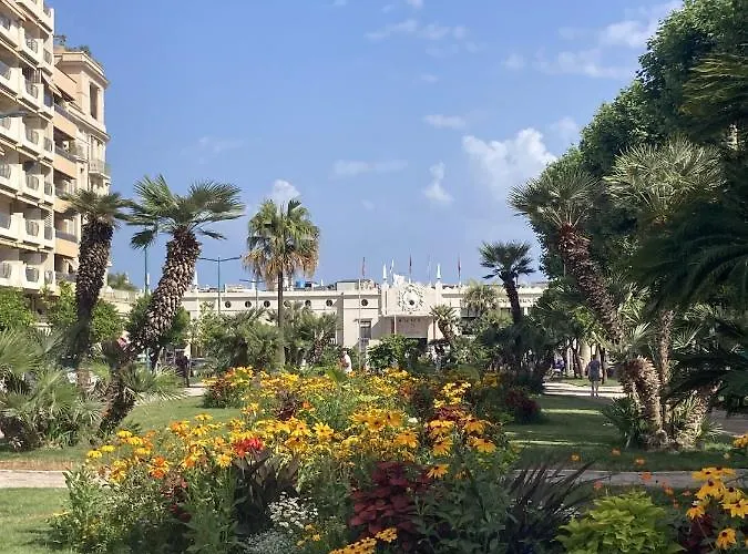 Queen Riviera : Climatisation, Parking, Terrasse 아파트 멍똥