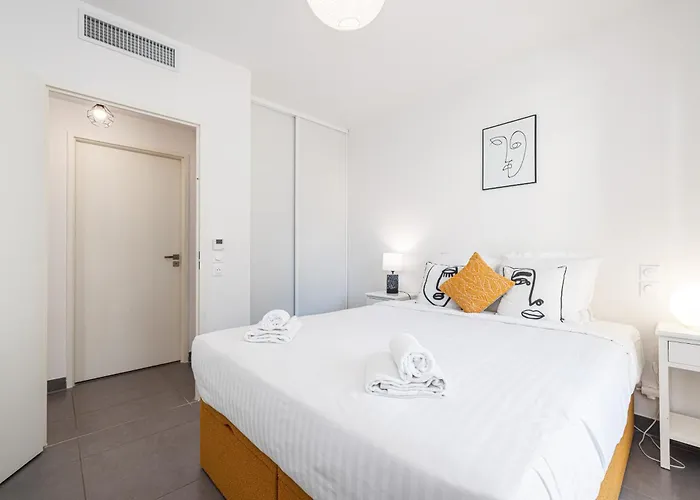 Apartment Queen Riviera : Climatisation, Parking, Terrasse