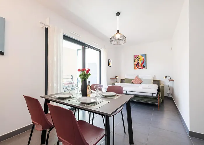 Apartment Queen Riviera : Climatisation, Parking, Terrasse
