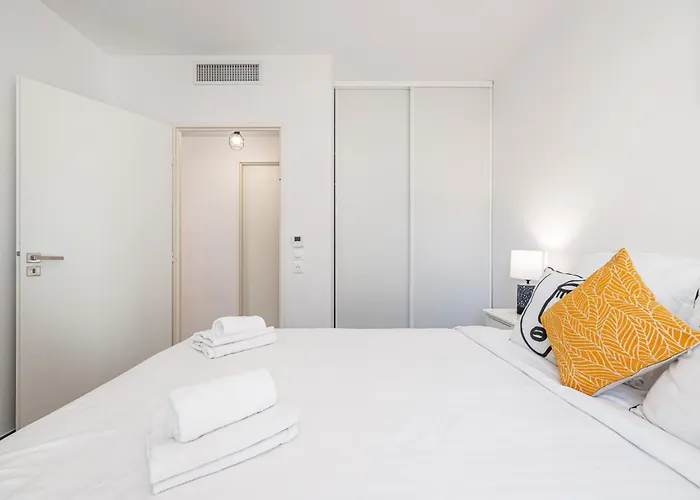 Apartment Queen Riviera : Climatisation, Parking, Terrasse *