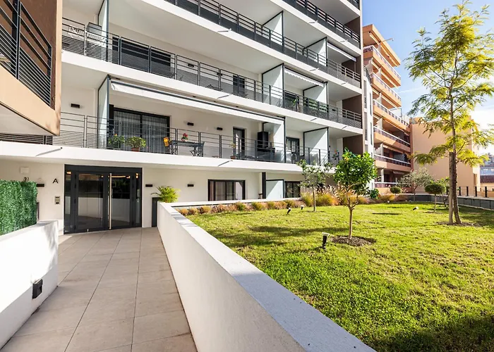 Queen Riviera : Climatisation, Parking, Terrasse 芒通